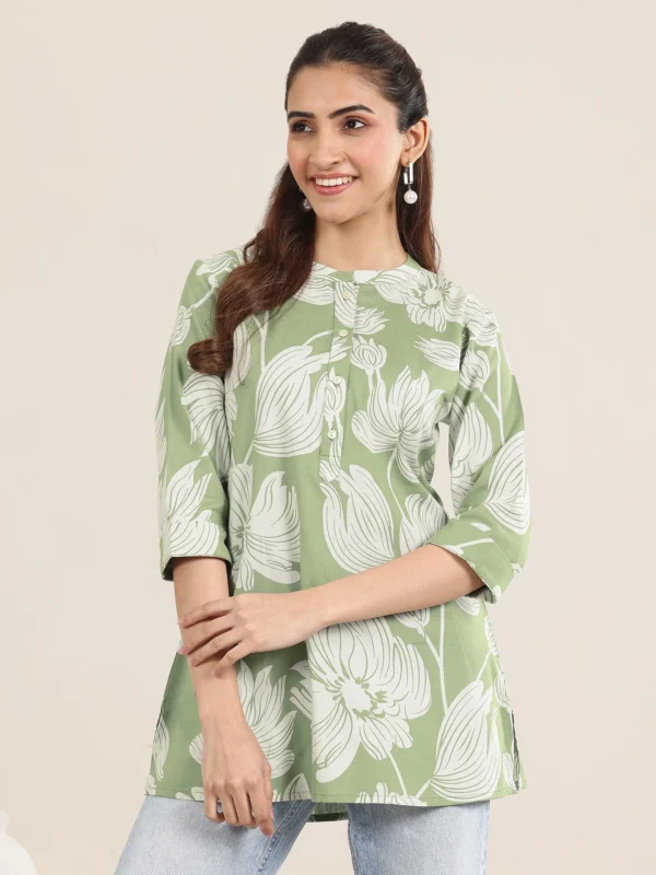 Women Green Printed Cotton Straight Short Kurti
