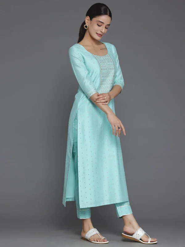 Women Turquoise Yoke Design Silk Blend Straight Suit With Dupatta - Image 6