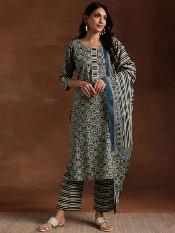 Women Blue Printed Cotton Straight Suit With Dupatta