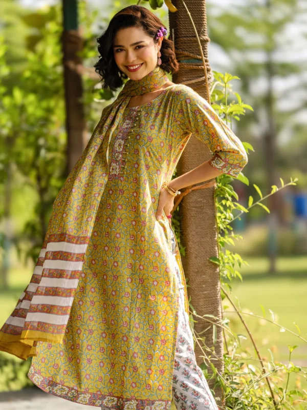 Women Yellow Printed Cotton Straight Suit With Dupatta - Image 2