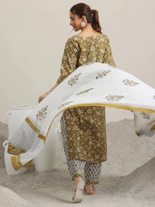 Women Mustard Printed Cotton Straight Suit With Dupatta - Image 5