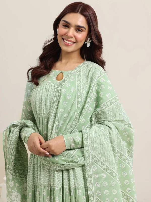 Women Green Printed Cotton Anarkali Suit With Dupatta - Image 2