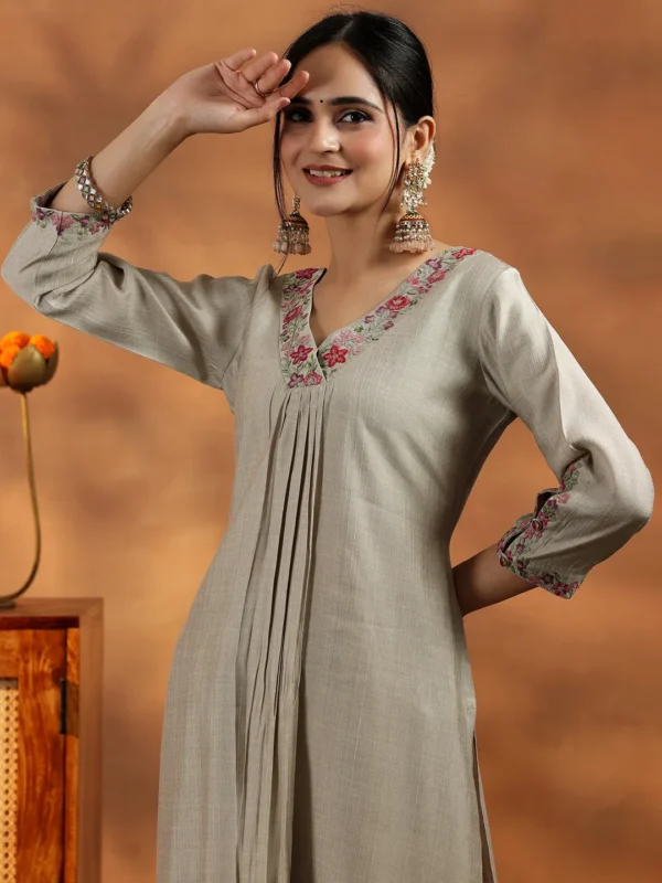 Women Beige Yoke Design Silk Blend Straight Suit With Dupatta - Image 5