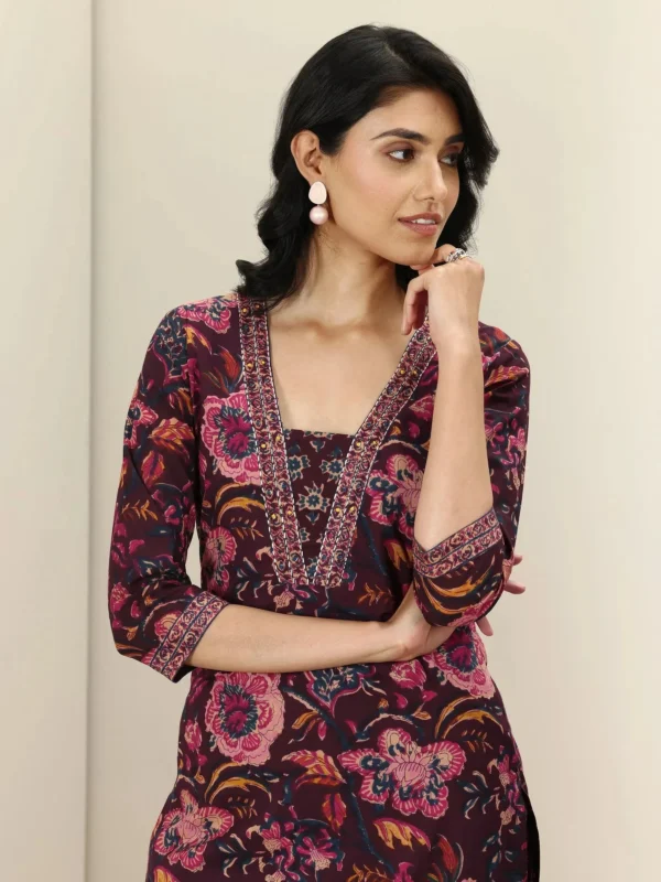 Women Burgundy Printed Cotton Straight Suit Sets With Dupatta - Image 2