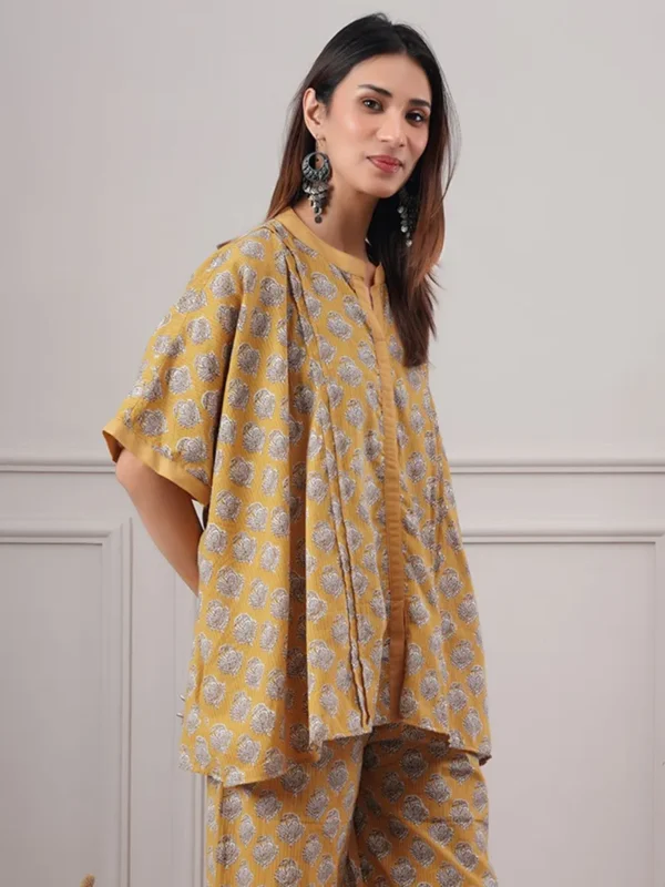 Women Mustard Yellow Printed Cotton Top - Image 3